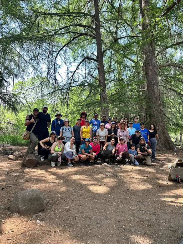 Caminata San Quintin, fotografía grupal de los asistentes a la caminata